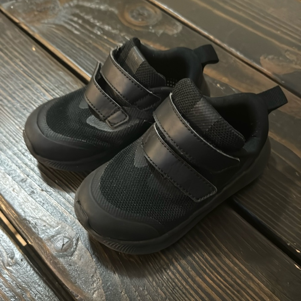 Nike Toddler Boy Shoes Size 7C